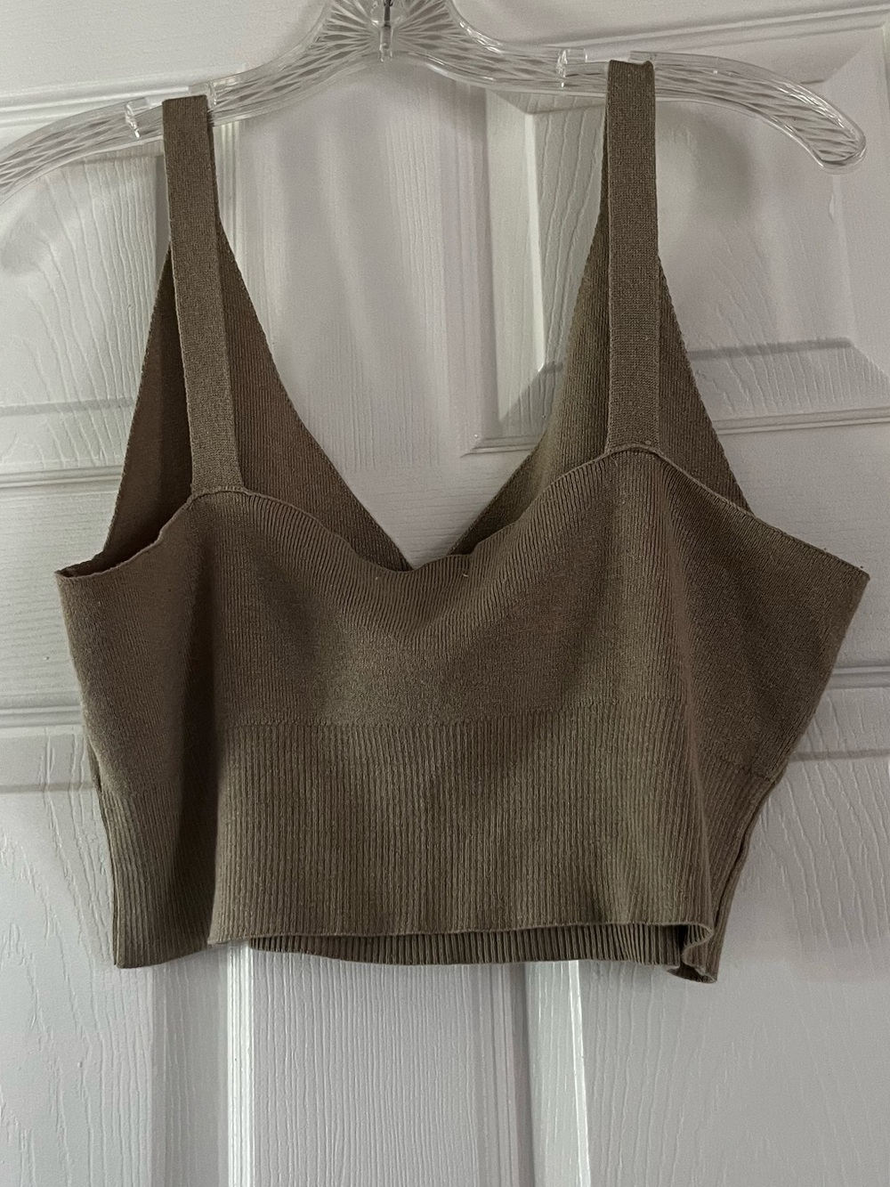 Taupe Ribbed Button-Front Cropped Tank - Picture 4 of 6